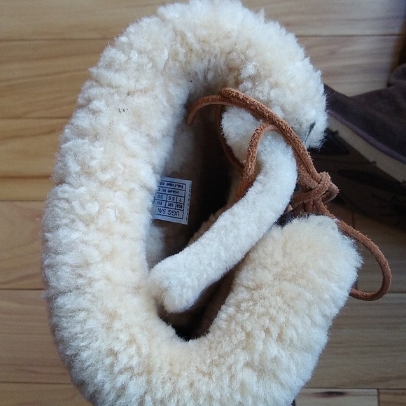 UGGS AUSTRALIA 5163 UPSIDE TALL SHEARLING SUEDE LACE UP BOOTS size 7 - Picture 6 of 7